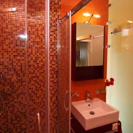 Apartamento Patricia 06 *